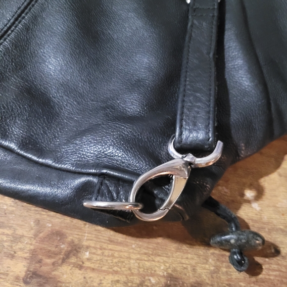 Buttery Soft Colorful Leather Convertible Crossbody, Shoulder, Backpack. - Picture 12 of 16